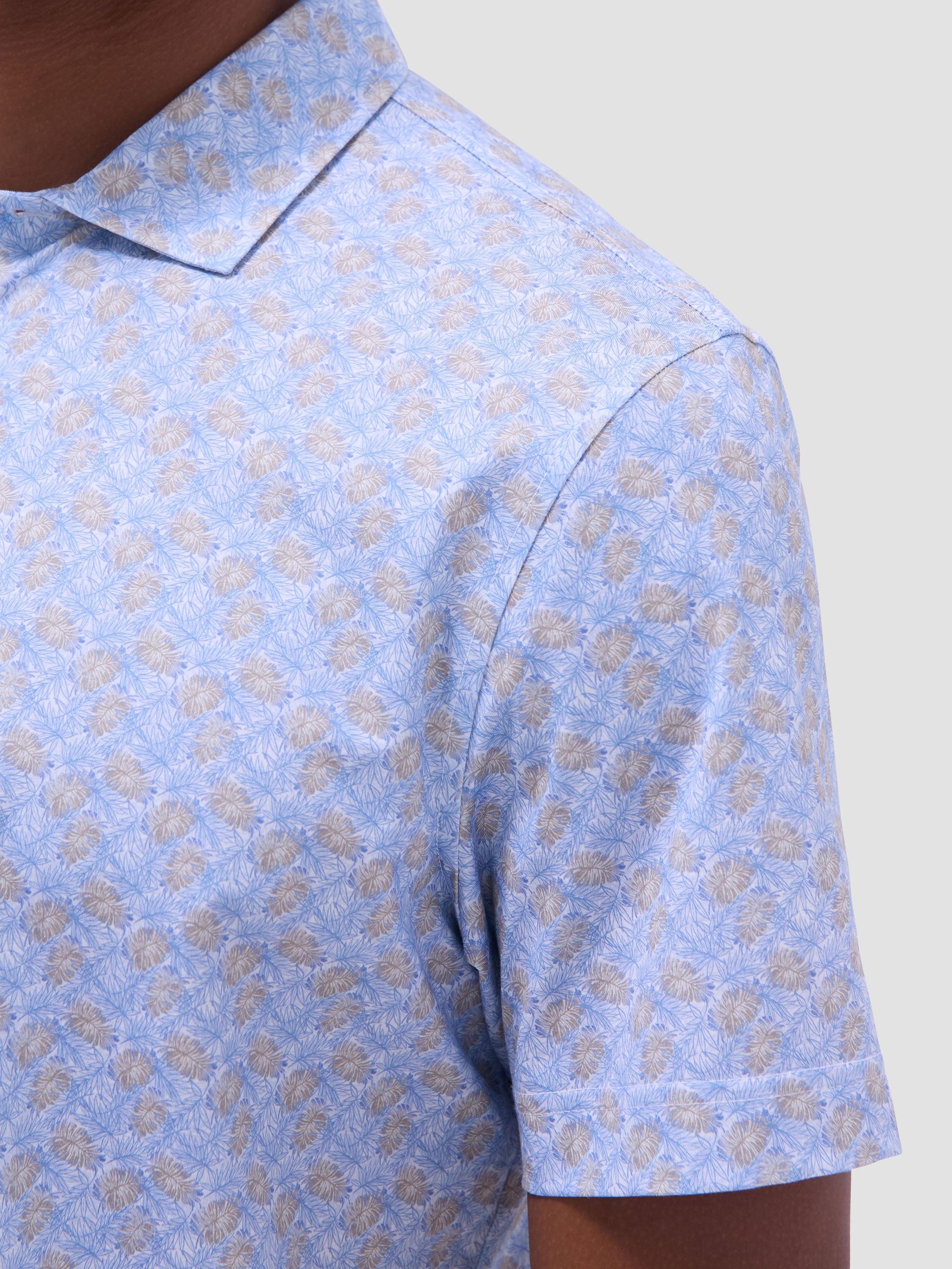 S/S Bugatchi Ooohcotton Victor Polo For Men In Air Blue Angled View GF9110F79