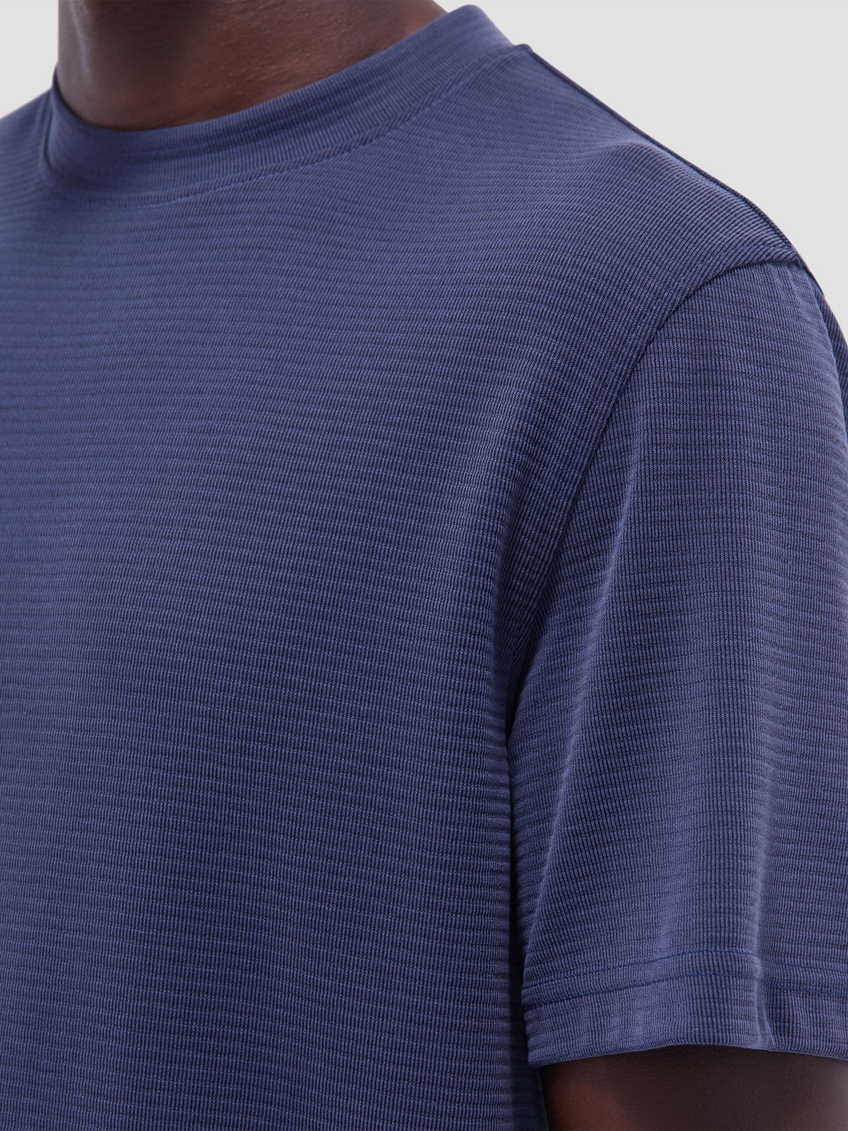 S/S Bugatchi Orville Crew Neck For Men In Navy Angled View ISF1643F8