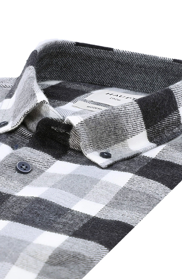 Haupt Men’s Black and Gray Plaid Flannel Shirt Collar Detail 9060-91