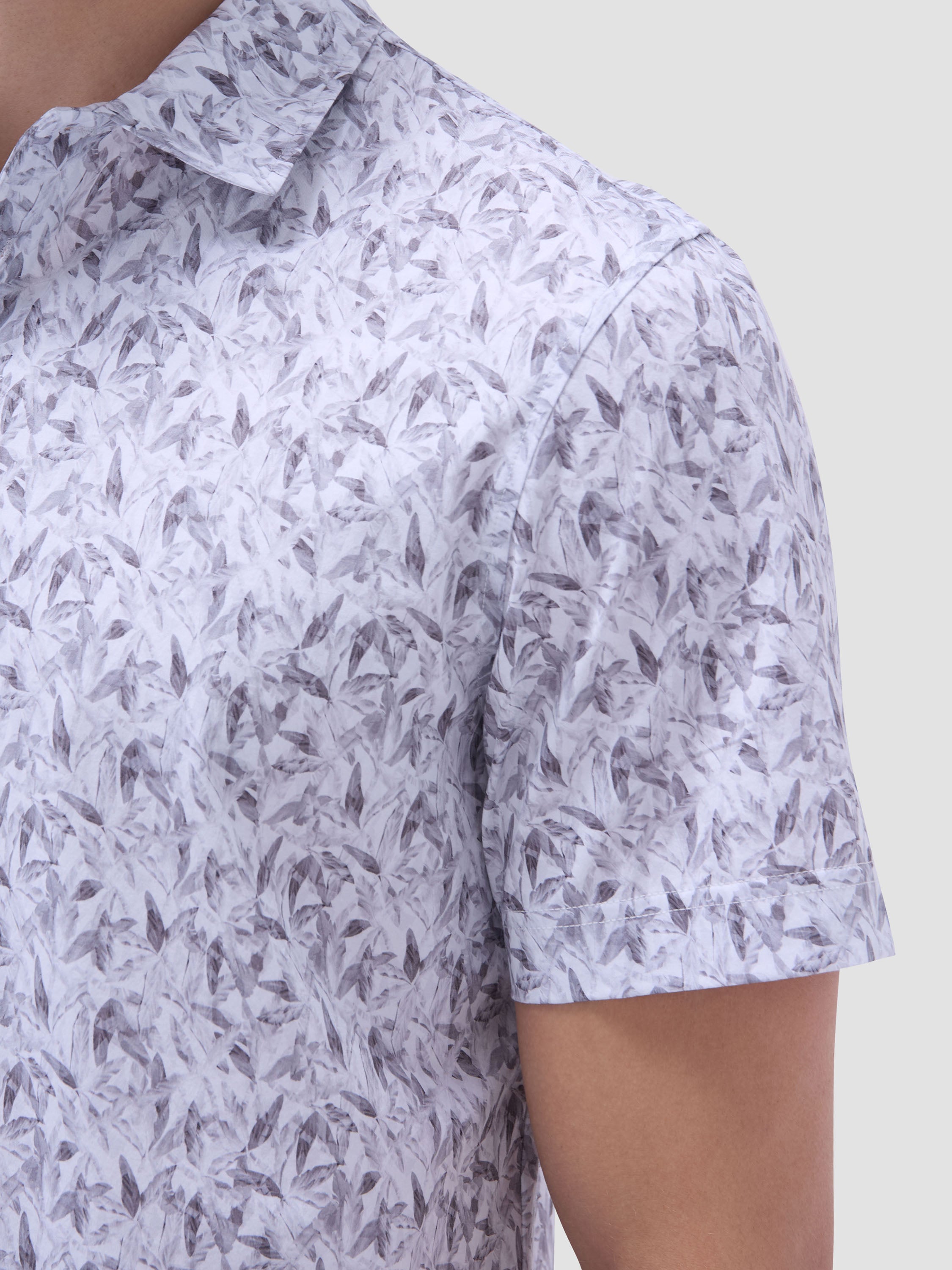 S/S Bugatchi Ooohcotton Victor Polo For Men In Platinum Angled View GF9037F79
