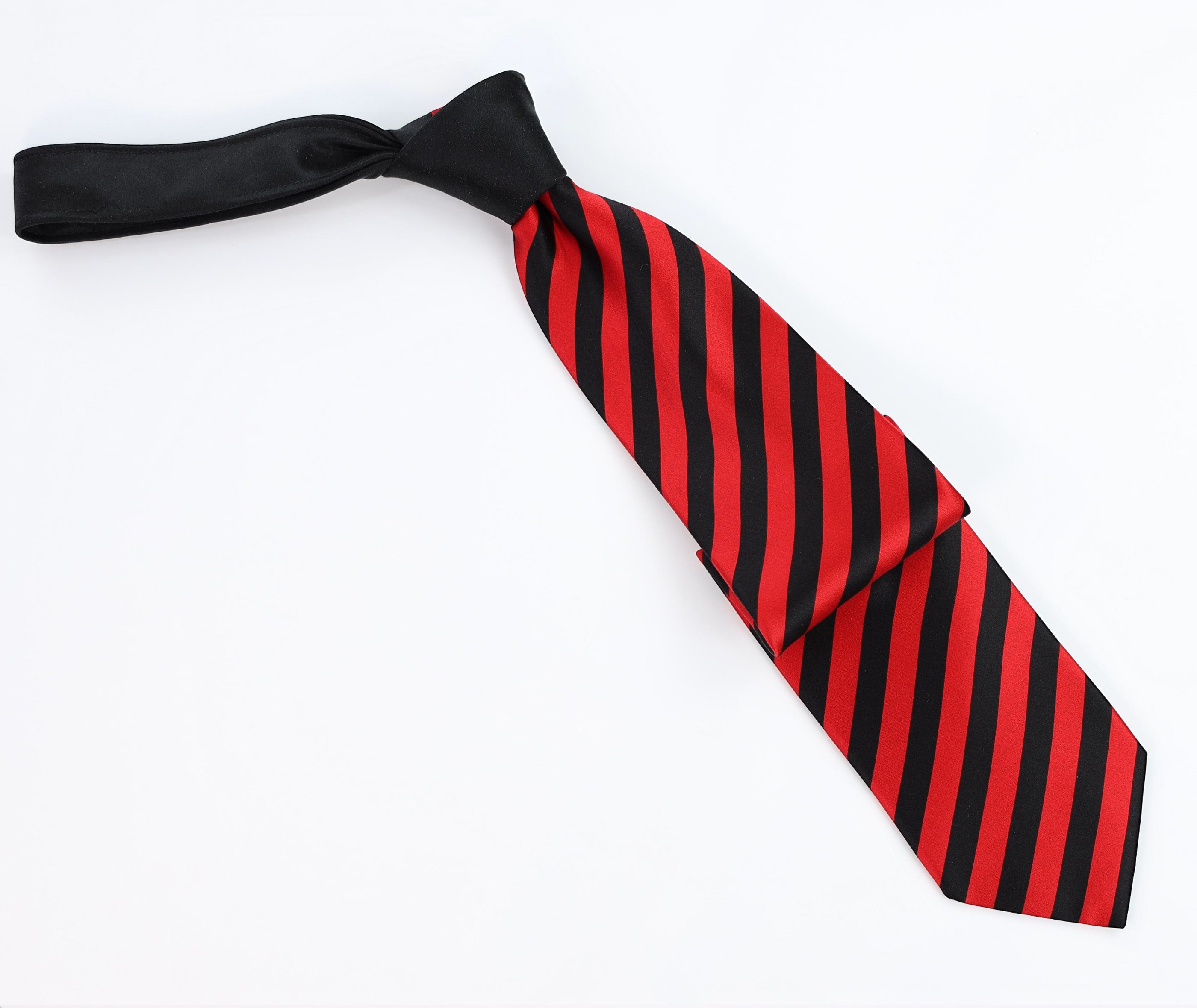 Italo Ferretti Men’s Silk Necktie in Black with Bold Red Diagonal Stripes – Mondo Uomo