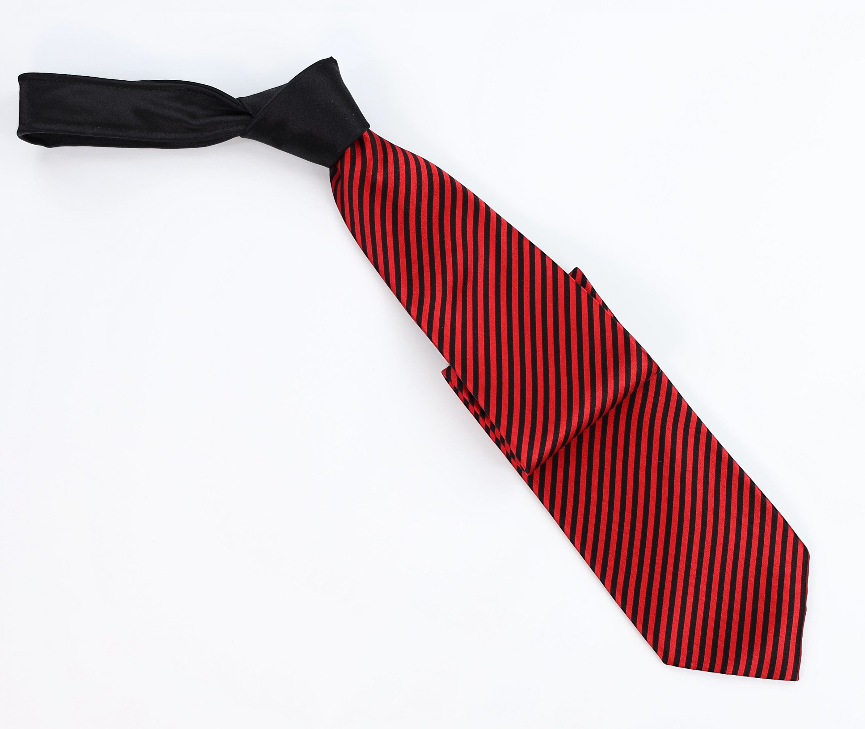 Italo Ferretti Men’s Silk Necktie in Black with Bold Red Diagonal Stripes – Mondo Uomo