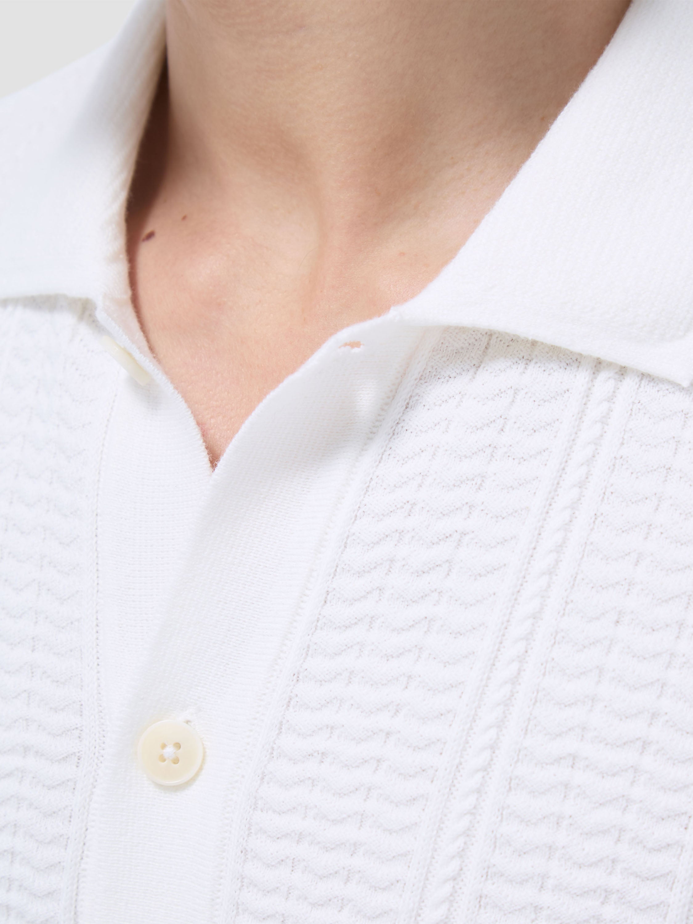 Bugatchi Textured Chevron S/S Knit Shirt