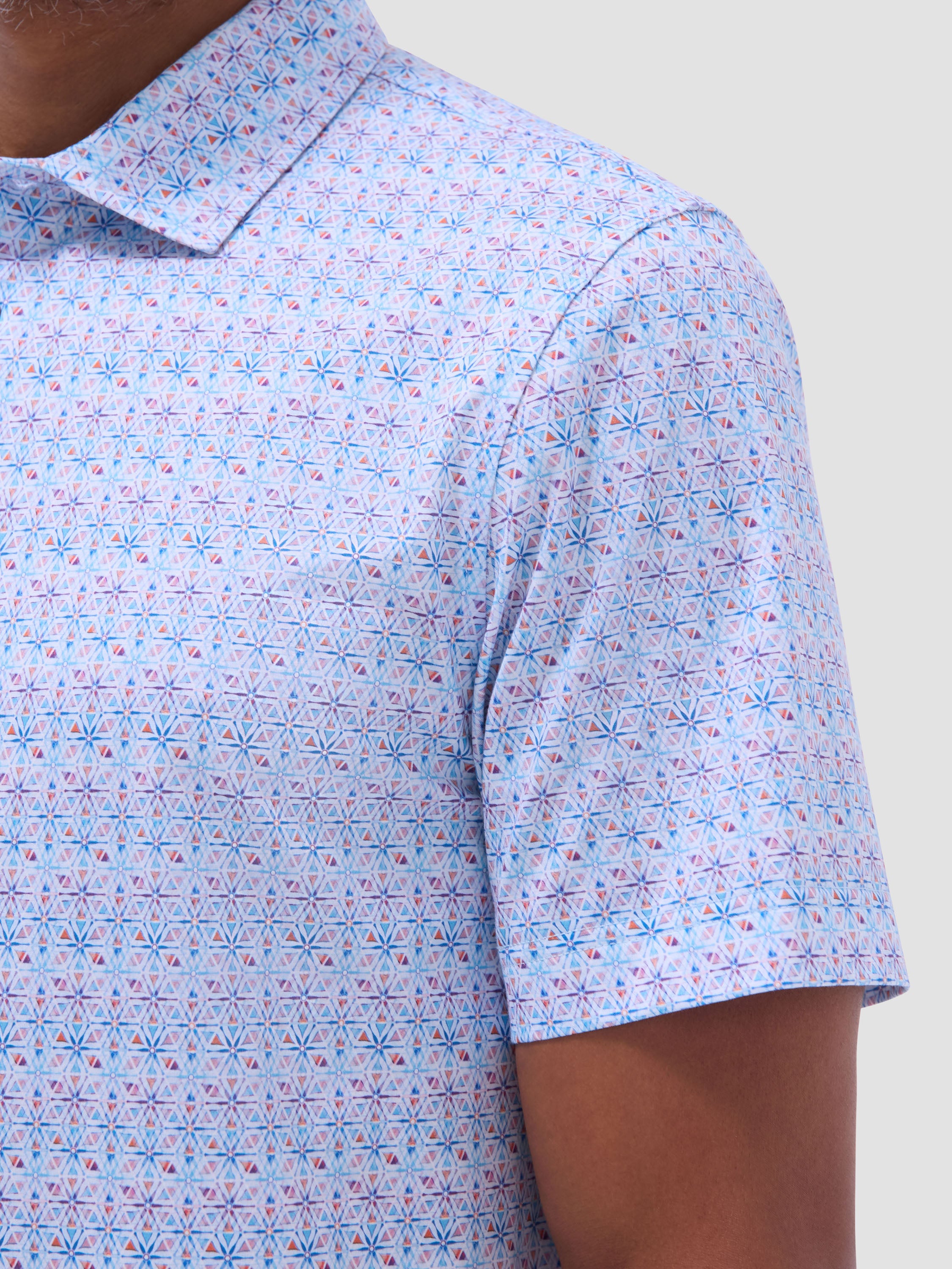 S/S Bugatchi Ooohcotton Victor Polo For Men In Pink Angled View GF9298F79