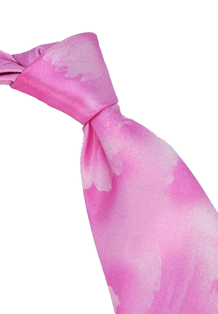 Italo Ferretti Men's Tie With Vibrant Sky-Inspired Gradient Pattern Close Up