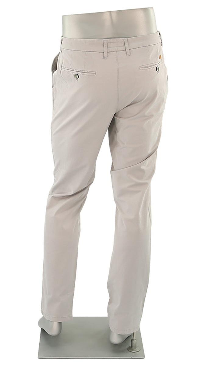 Gardeur Bono Men’s Iconic Khakis Chino Pants In Light Beige Back View - Mondo Uomo