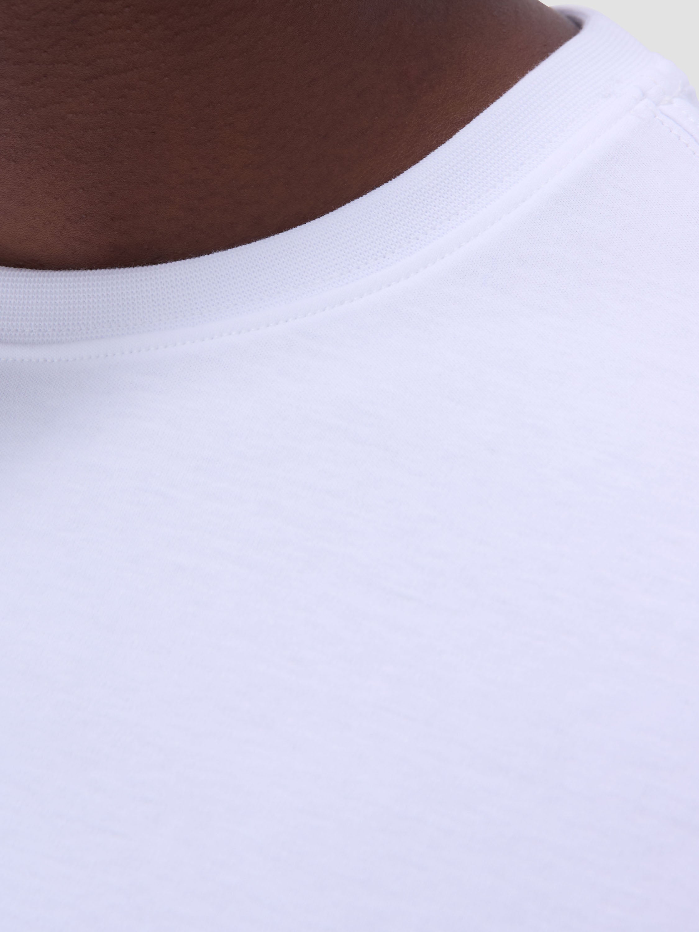 Bugatchi Men's SHORT SLEEVE HANK PIMA CREW NECK In White Close Up