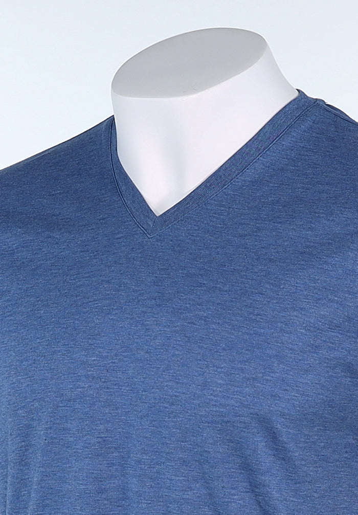 Raffi Aqua Cotton Noah V-Neck Tee in Denim – view 2 #Color_Denim