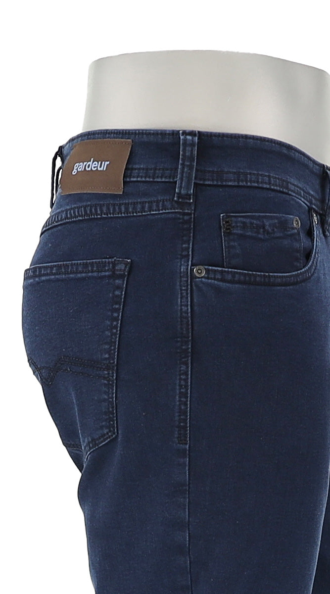 Gardeur Bradley Men’s Regular Fit Dark Blue Jeans Close Up- Mondo Uomo