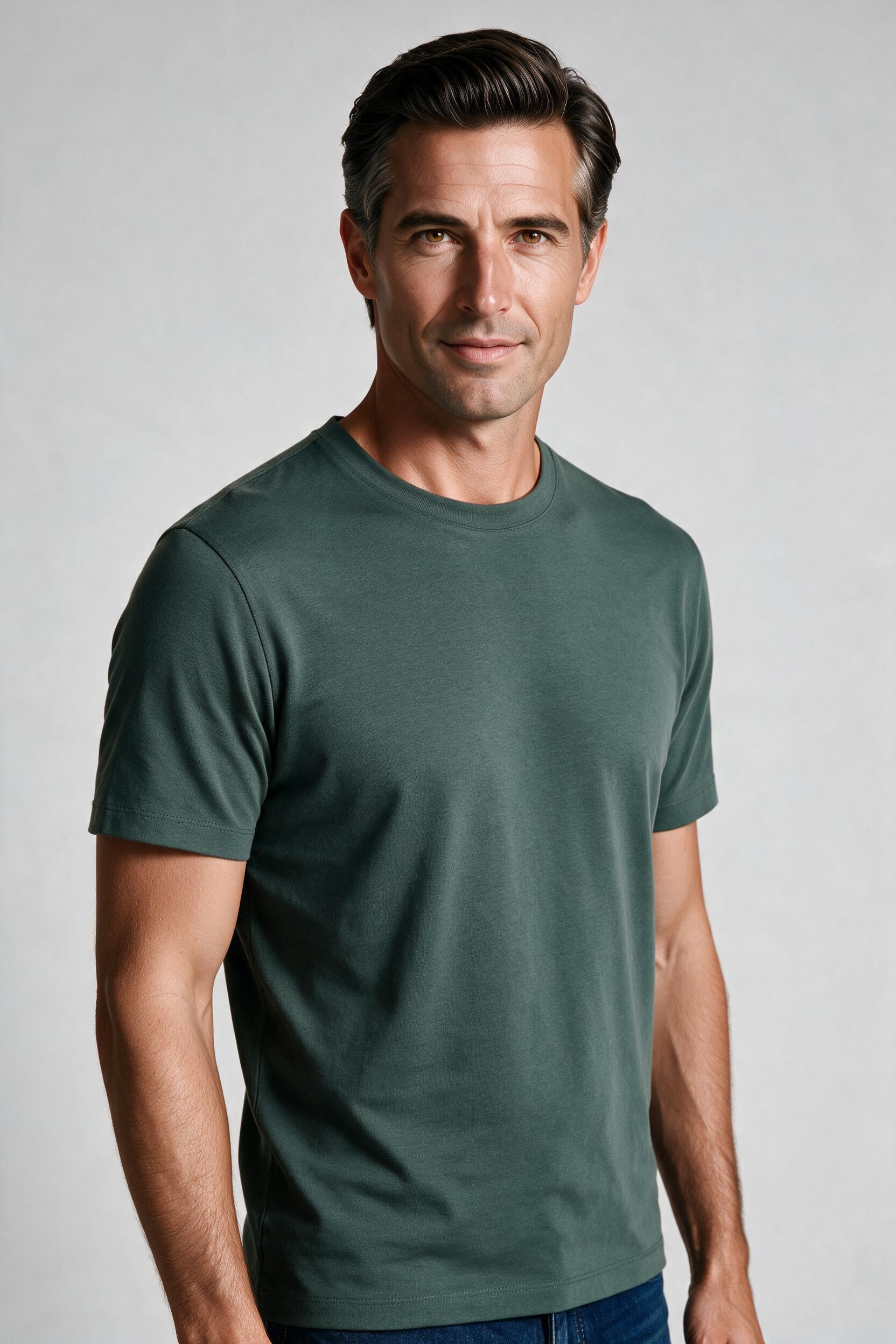 Raffi Aqua Cotton Lafayette Crew Neck Tee in Forest – close-up #Color_Forest