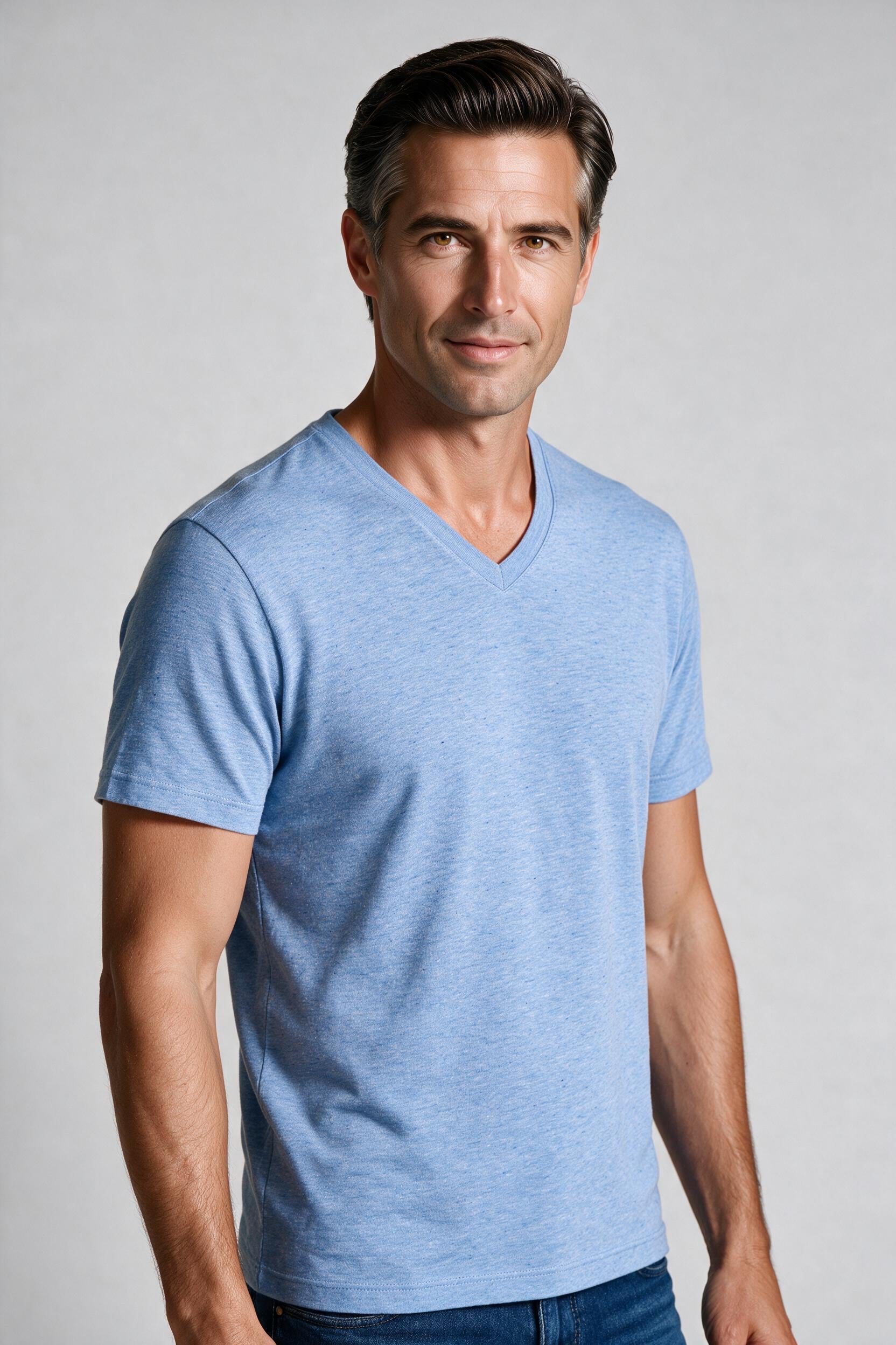 Raffi Aqua Cotton Noah V-Neck Tee in Water – close-up #Color_Water