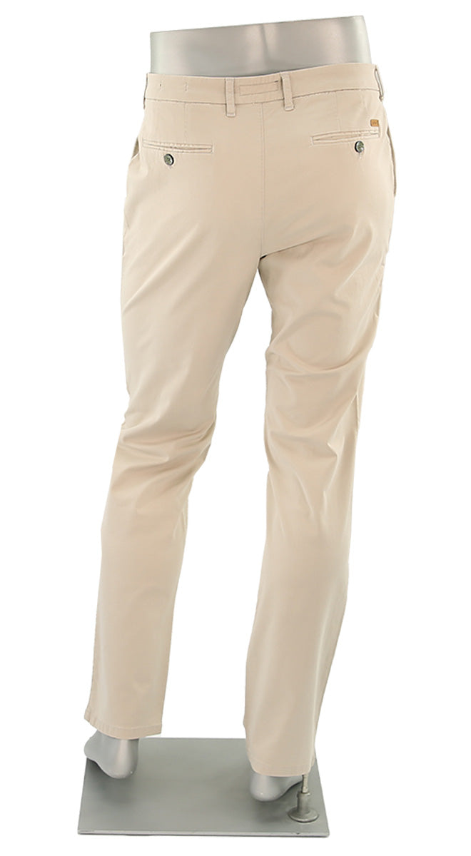 Gardeur Bono Men’s Iconic Khakis Chino Pants In Beige Back View - Mondo Uomo 