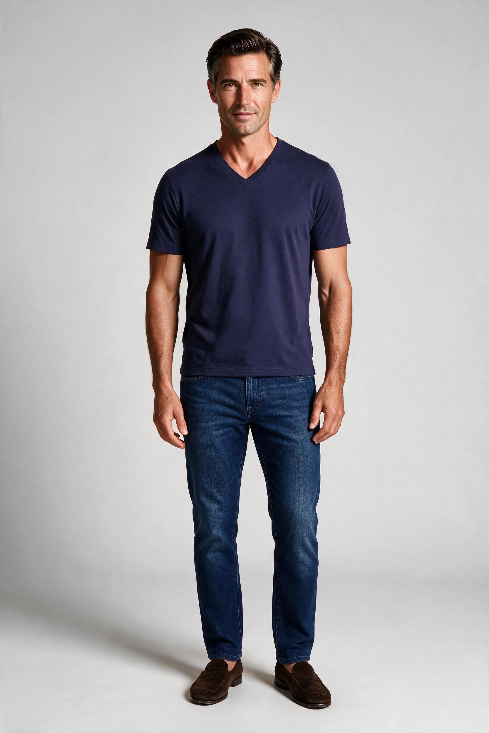 Raffi Aqua Cotton Noah V-Neck Tee in Midnight – on model #Color_Midnight